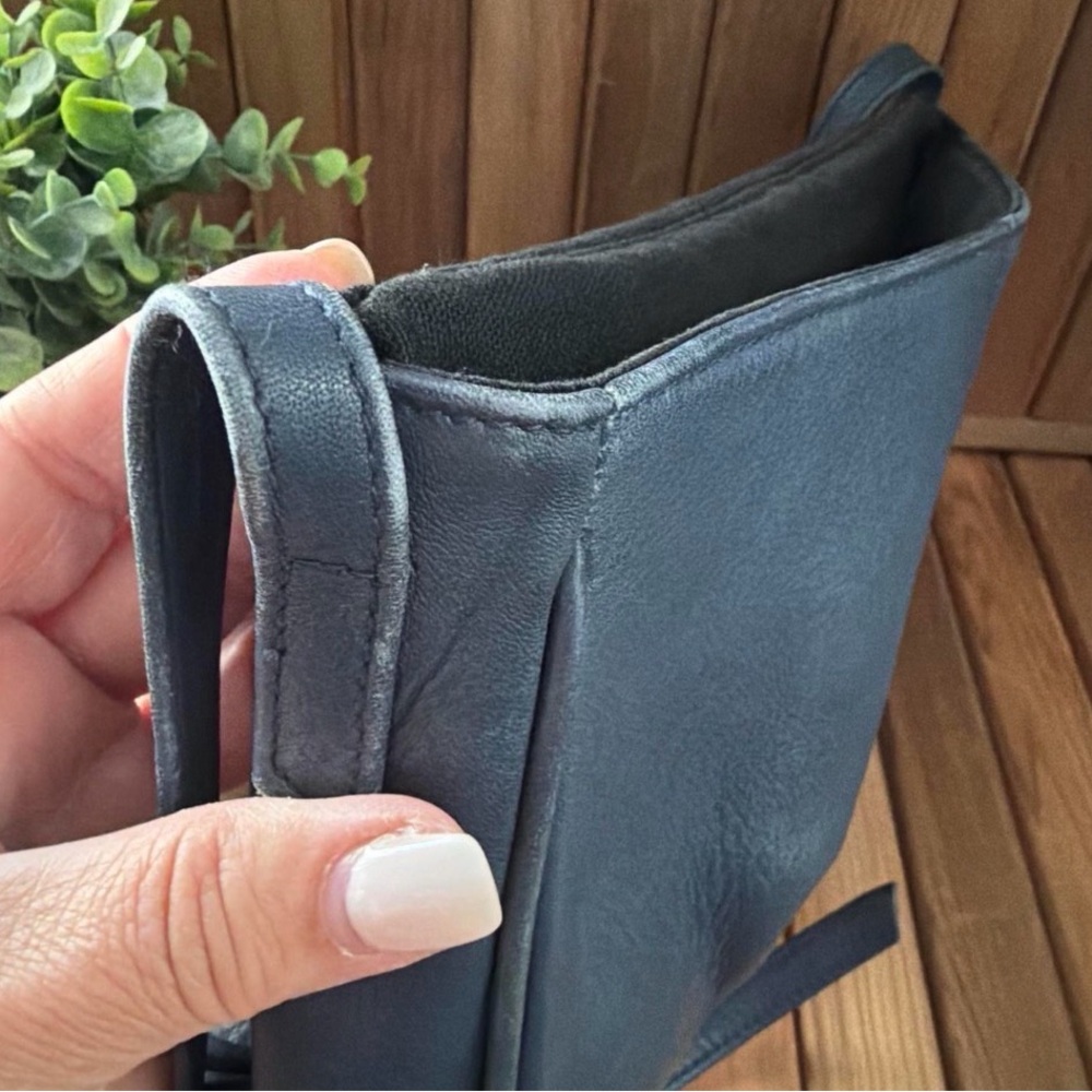 Vintage Berman’S Genuine Leather Slouchy Crossbody Clutch Made in Hong Kong - Picture 5 of 6